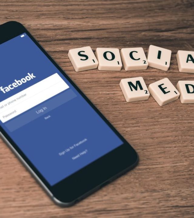 main_soc_media